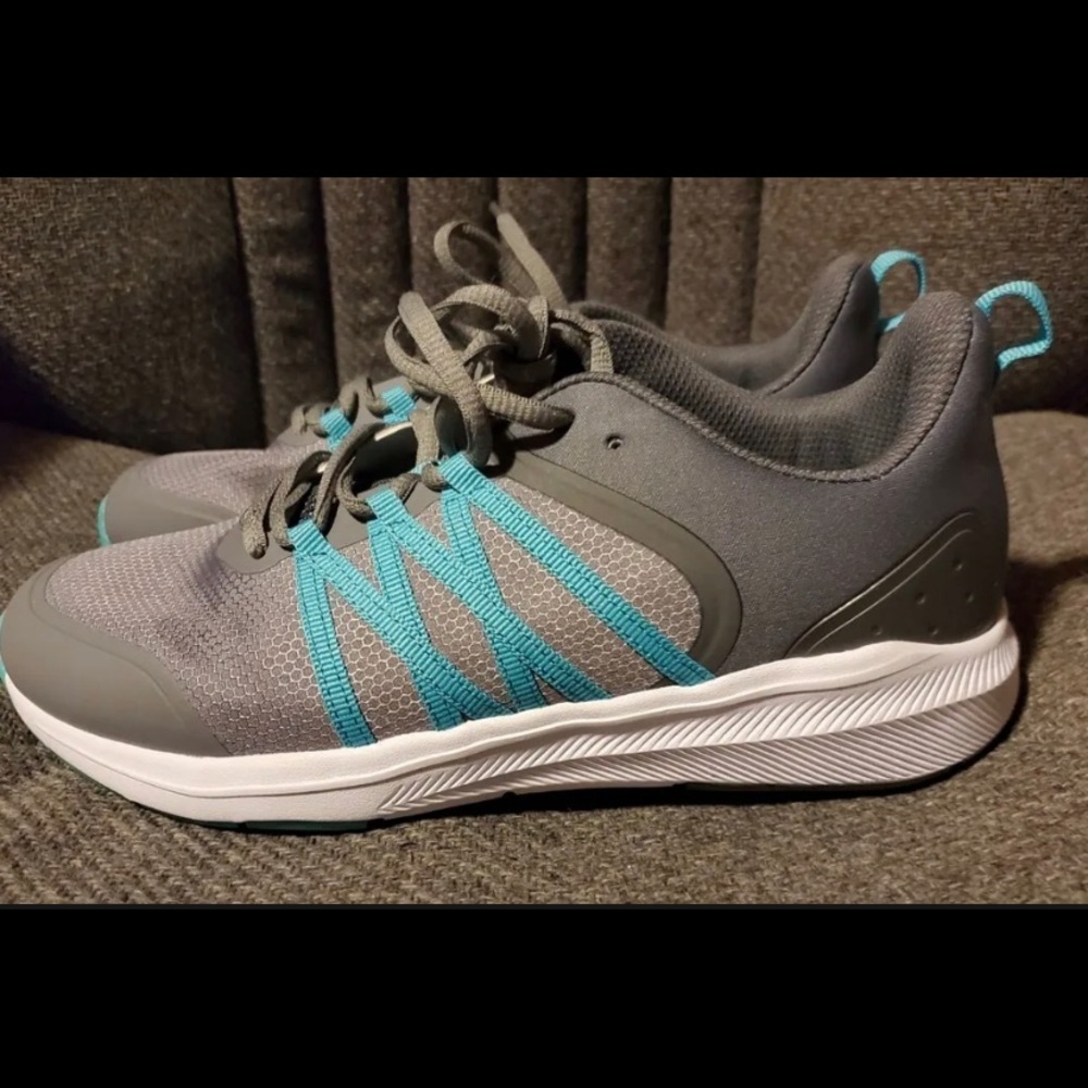 Women Tennis Shoes Energy Zone Enthusiast II size 9